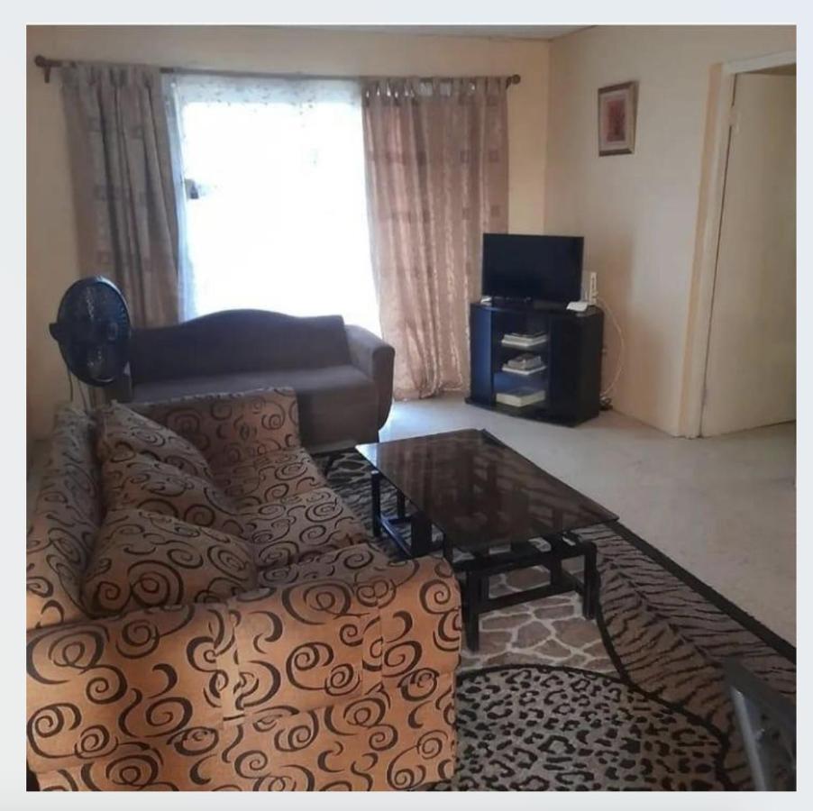 Apartamento Chelsea Manor Kingston Exterior foto